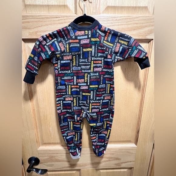 NFL 18 Months Girl Boy Team Apparel NFL Football Team Logo Pajama Sleeper JIT49 - Picture 4 of 5